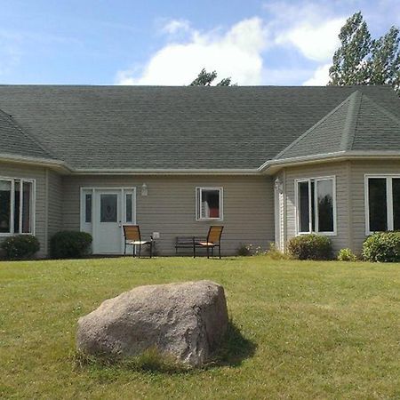 Swept Away Cottages Cavendish Exterior foto